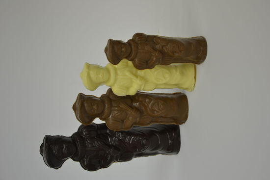 Picture of Medium Saint Nicholas Helper Figure (dairy-free)